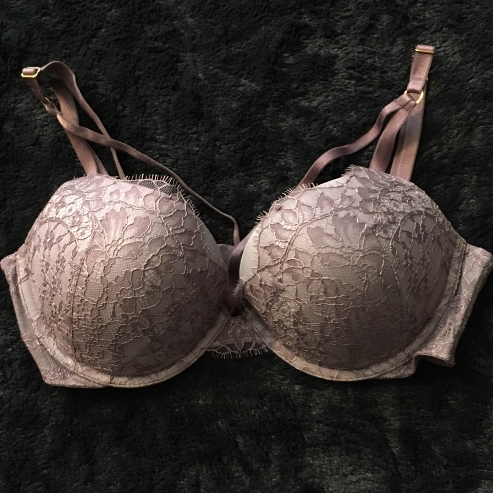 Victoria Secret Very Sexy Push Up Bra 34D